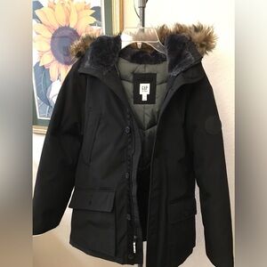New GAP Kids Black Down Coat with Faux Fur Trim